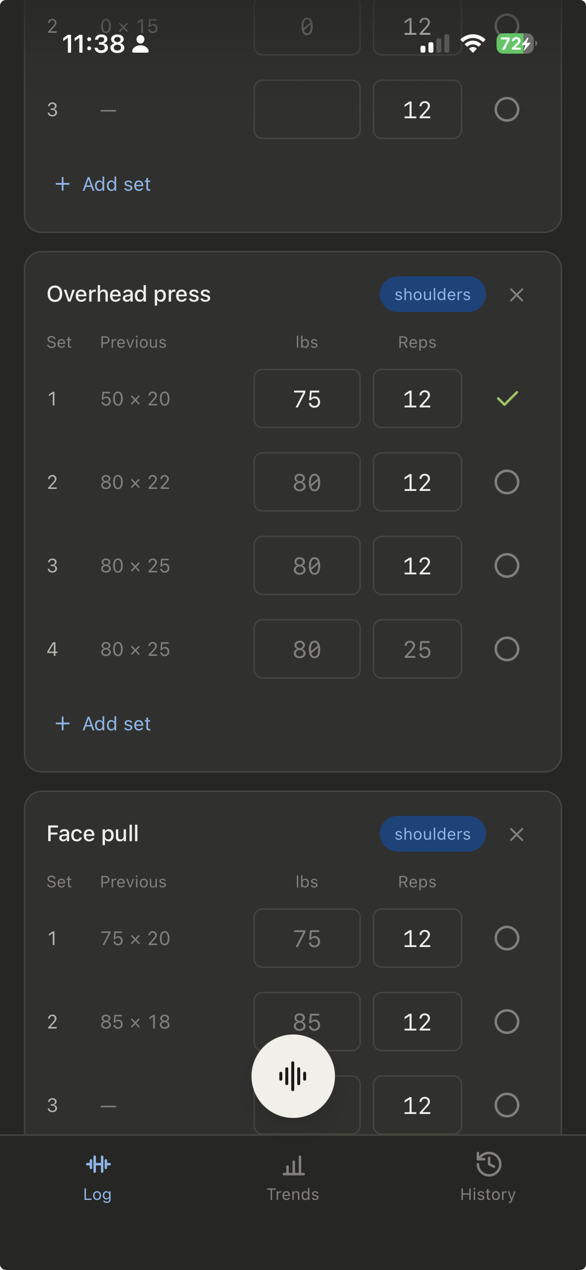 CompoundLift Active Workout Log screen showing sets, weights, reps, previous numbers and checkmarks